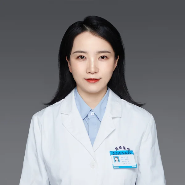 Photograph published for Dr Sun Donghong, attending physician in the partner department's cosmetic dermatology service.